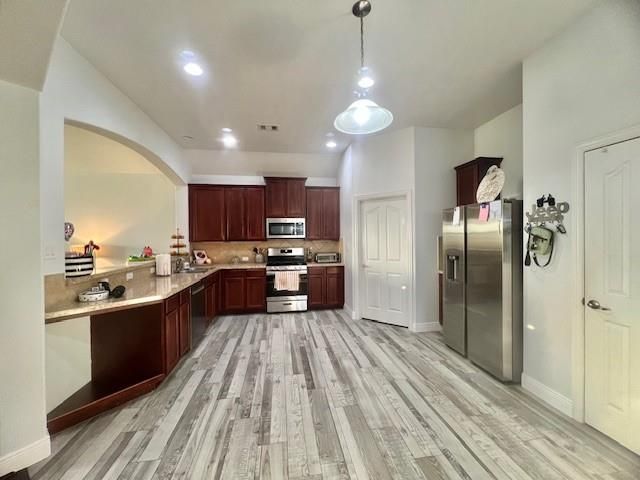 862 Sand Crab Lane, La Marque, TX 77568