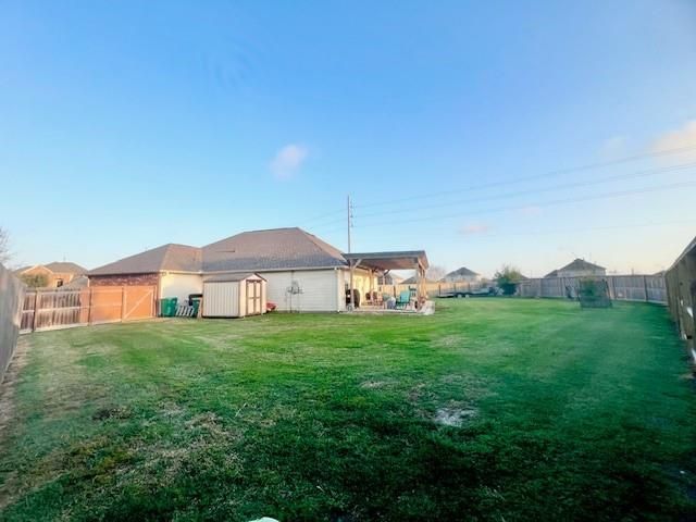 862 Sand Crab Lane, La Marque, TX 77568