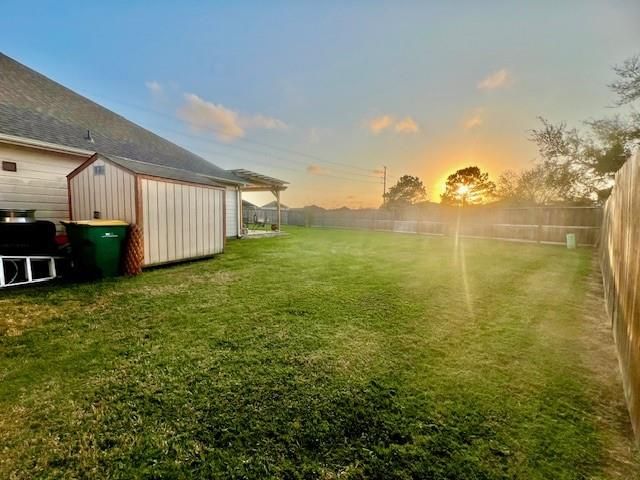 862 Sand Crab Lane, La Marque, TX 77568