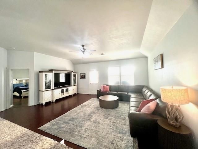 862 Sand Crab Lane, La Marque, TX 77568