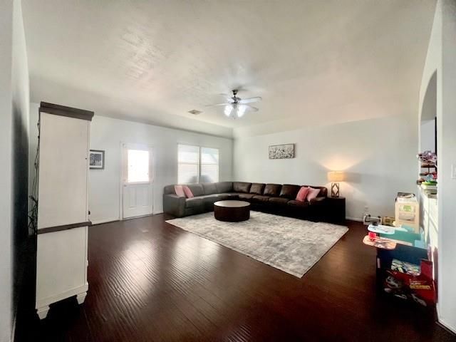 862 Sand Crab Lane, La Marque, TX 77568