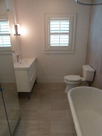 408 Avondale 2, Houston, TX 77006