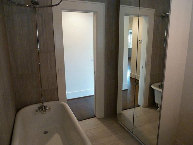 408 Avondale 2, Houston, TX 77006