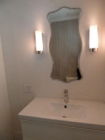 408 Avondale 2, Houston, TX 77006