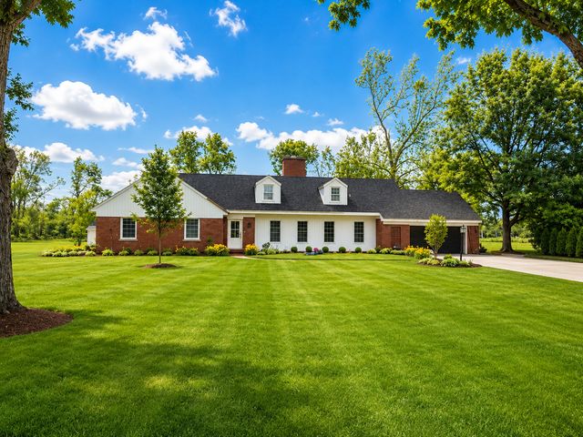 5 Marquette Lane, Kankakee, IL 60901