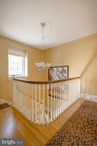 324 HOLMECREST RD, Jenkintown, PA 19046