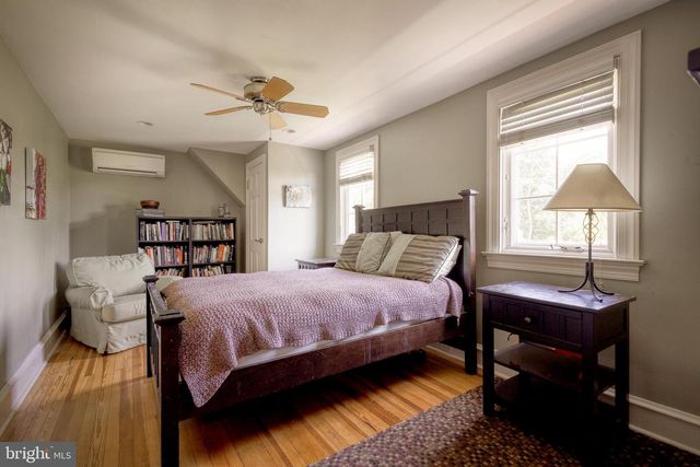 324 HOLMECREST RD, Jenkintown, PA 19046