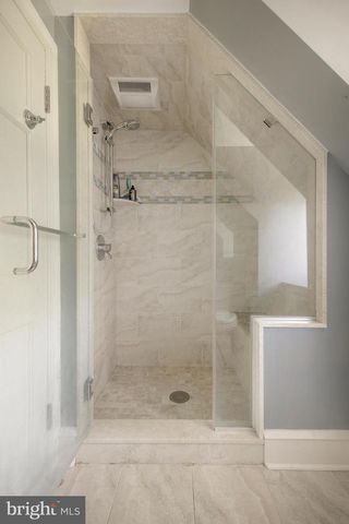 324 HOLMECREST RD, Jenkintown, PA 19046