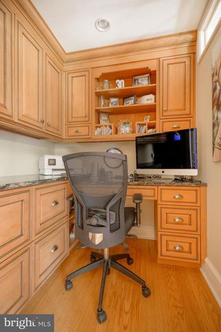 324 HOLMECREST RD, Jenkintown, PA 19046