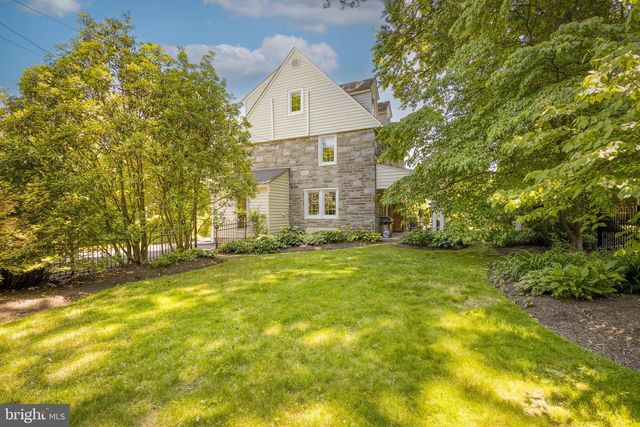 324 HOLMECREST RD, Jenkintown, PA 19046