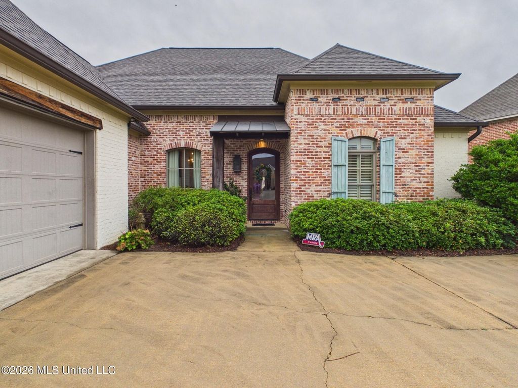 125 Belle Court, Madison, MS 39110