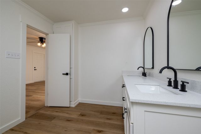 633 NW Chisholm Road, Burleson, TX 76028