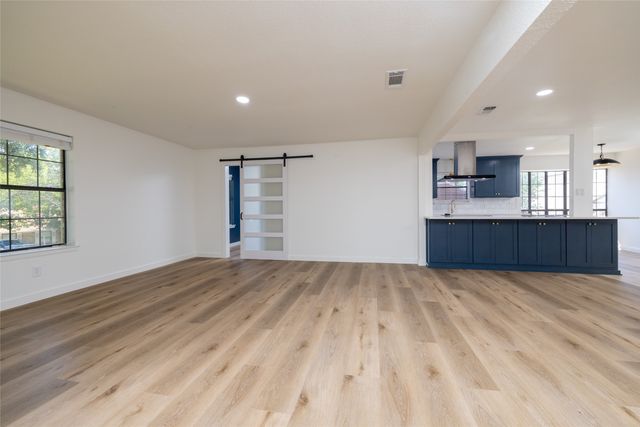 633 NW Chisholm Road, Burleson, TX 76028