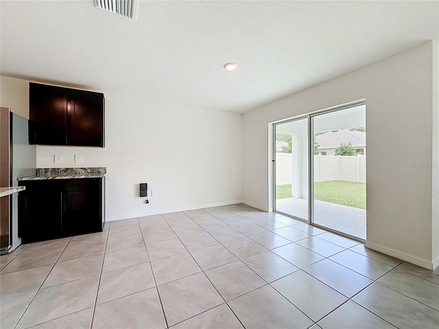 6698 SE 3RD LOOP, Ocala, FL 34472