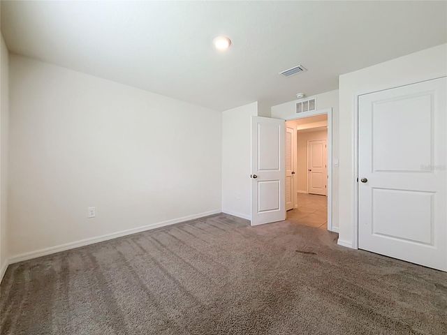6698 SE 3RD LOOP, Ocala, FL 34472