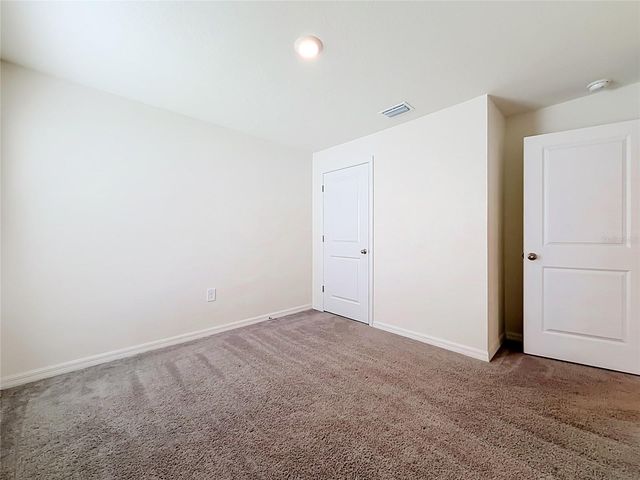 6698 SE 3RD LOOP, Ocala, FL 34472