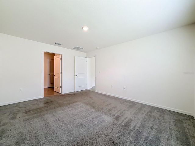 6698 SE 3RD LOOP, Ocala, FL 34472