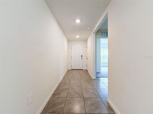 6698 SE 3RD LOOP, Ocala, FL 34472