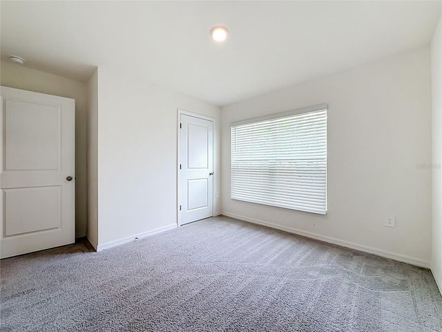 6698 SE 3RD LOOP, Ocala, FL 34472