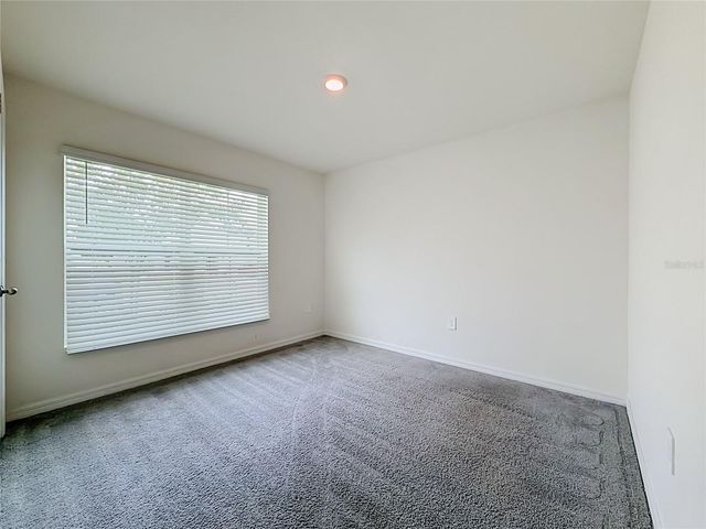 6698 SE 3RD LOOP, Ocala, FL 34472