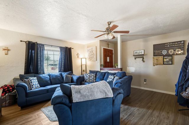 200 Campbell Avenue, Belen, NM 87002