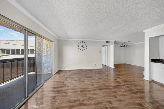 333 Burchett Street 206, Glendale, CA 91203