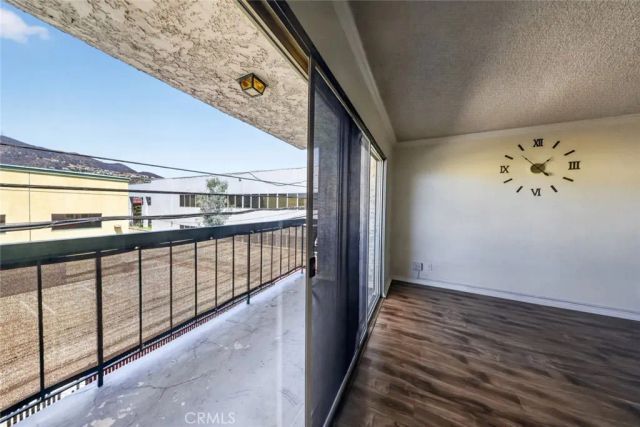 333 Burchett Street 206, Glendale, CA 91203