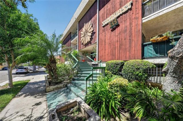 333 Burchett Street 206, Glendale, CA 91203