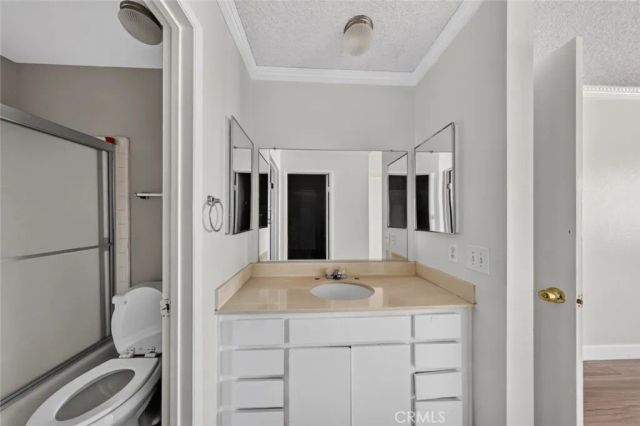 333 Burchett Street 206, Glendale, CA 91203