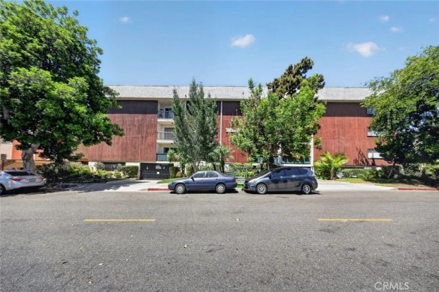 333 Burchett Street 206, Glendale, CA 91203