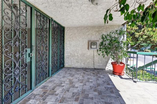 333 Burchett Street 206, Glendale, CA 91203