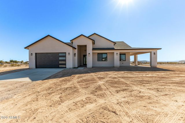 33227 W SUNLAND Avenue, Tonopah, AZ 85354