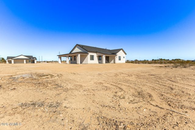 33227 W SUNLAND Avenue, Tonopah, AZ 85354