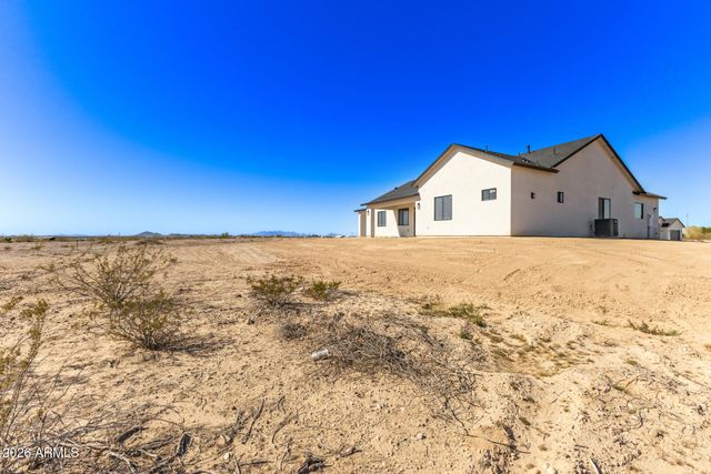 33227 W SUNLAND Avenue, Tonopah, AZ 85354