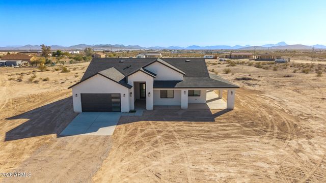33227 W SUNLAND Avenue, Tonopah, AZ 85354