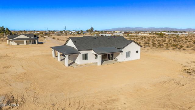 33227 W SUNLAND Avenue, Tonopah, AZ 85354