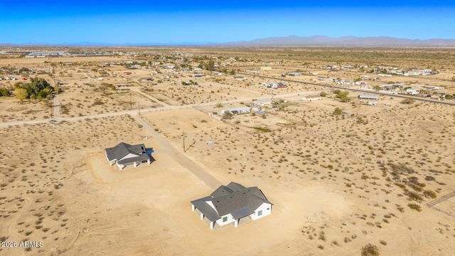 33227 W SUNLAND Avenue, Tonopah, AZ 85354