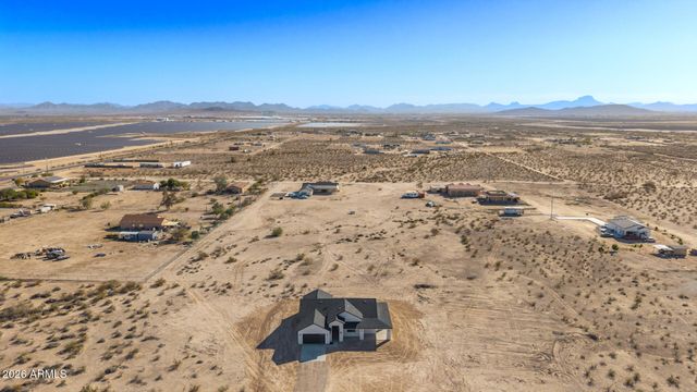 33227 W SUNLAND Avenue, Tonopah, AZ 85354