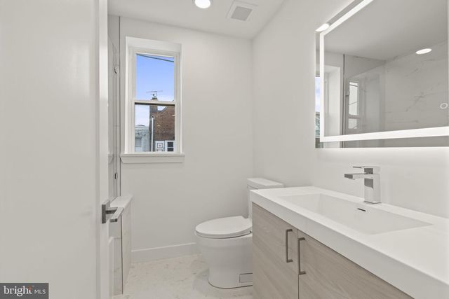 2747 S BEULAH ST, Philadelphia, PA 19148