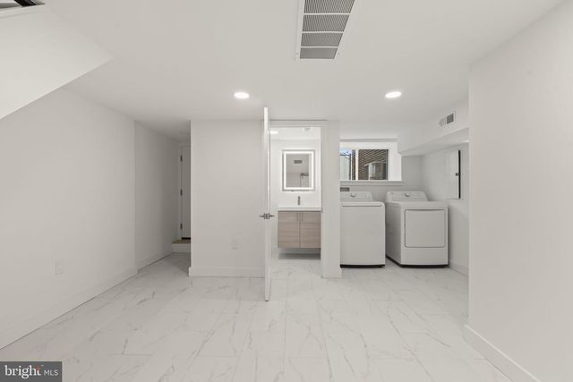 2747 S BEULAH ST, Philadelphia, PA 19148