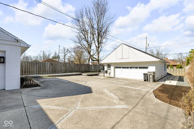 824 N Ritter Avenue, Indianapolis, IN 46219