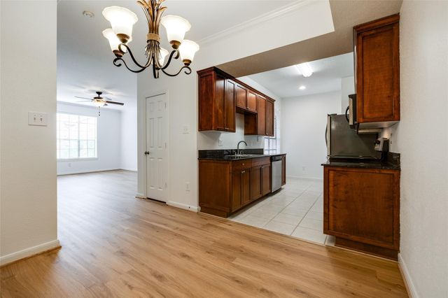 2255 Braeswood Park Drive 294, Houston, TX 77030