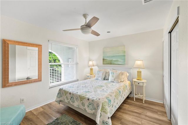 9101 Vanderbilt DR 302, Naples, FL 34108