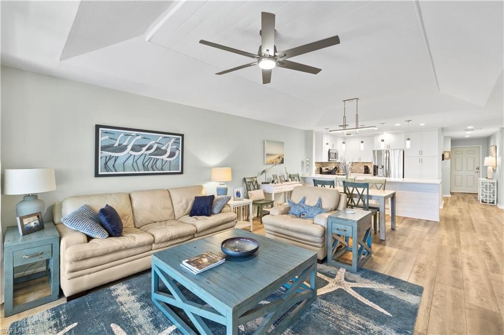 9101 Vanderbilt DR 302, NAPLES, FL 34108 — photo 3