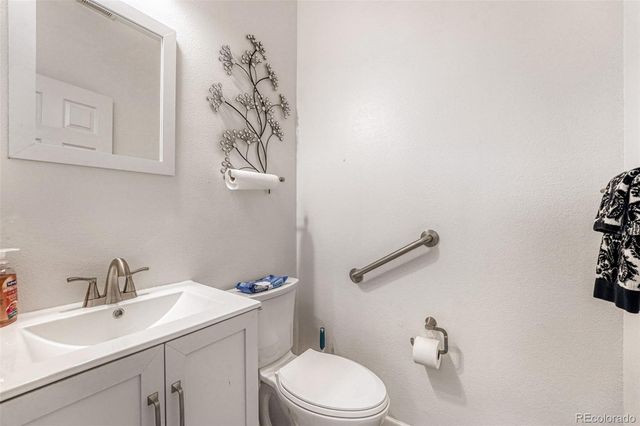 101 Granby Way C, Aurora, CO 80011