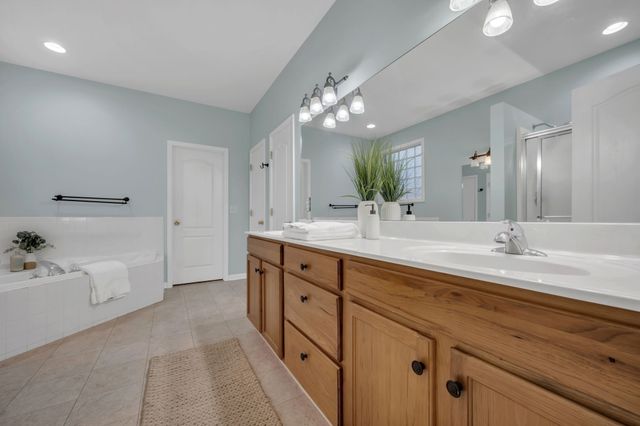 1034 Ridglea Drive, Burns, TN 37029