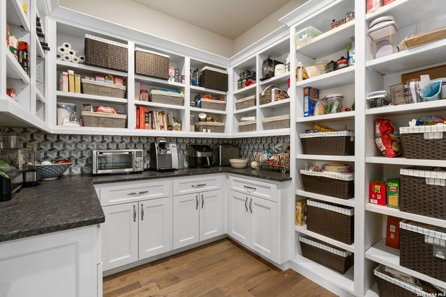 52 LANDMARK RDG, Boerne, TX 78006