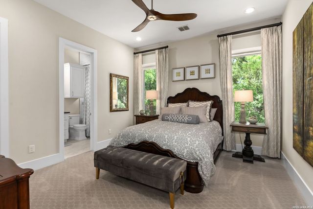 52 LANDMARK RDG, Boerne, TX 78006