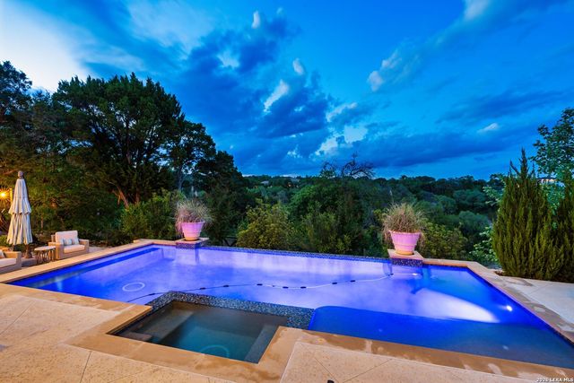 52 LANDMARK RDG, Boerne, TX 78006