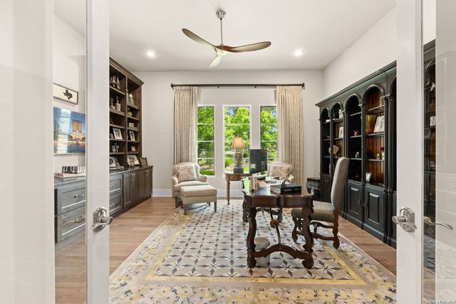 52 LANDMARK RDG, Boerne, TX 78006